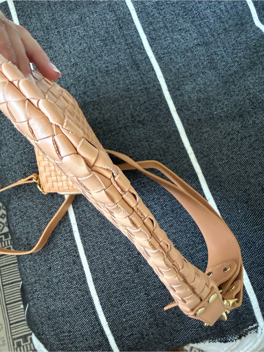 Clare V Moyen Messenger Bag. Like New. Natural camel leather color. Smoke free - Picture 8 of 10